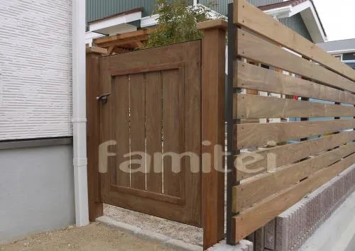木製門扉オンリーワン イペ目隠し縦　/　木製フェンス板塀