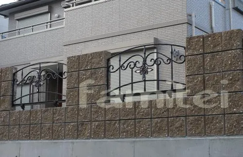化粧ブロック塀　鋳物フェンス　TOEXコラゾン3型
