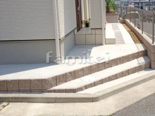 階段 踏み場 モルタルステップ 蹴上げ縁ライン 化粧ブロック ユニソン シャモティ