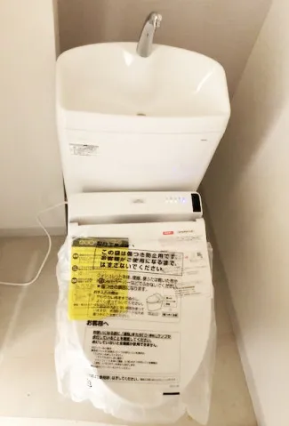タンク式トイレ TOTO ピュアレストQR