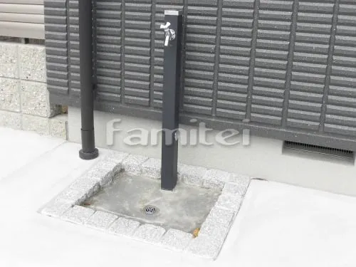 立水栓 ユニソン スプレスタンド60 蛇口1個付き ピンコロ囲い モルタル仕上げ 洗い場