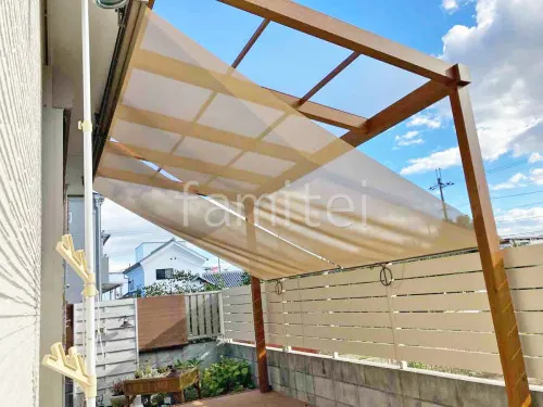 １階テラス屋根 （雨除け） タカショー フル木製調 シンプルスタイル テラス フラット屋根 スタンダード 壁付