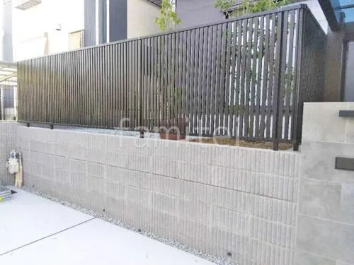 アルミ形材 フェンス 三協アルミ レジリア TK2型 たて太格子  ブロック塀 （化粧ブロック） ユニソン ジャスティ 