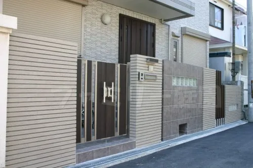 堺市　新築外構工事　シンプル外壁