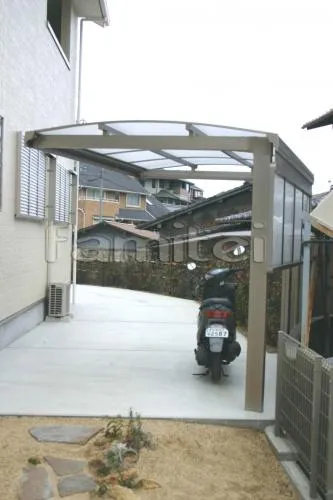 生駒市　洋風ガーデン　植栽　ポイントサークル　飛び石　サンルーム　サイクルポート