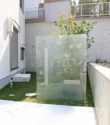 芦屋市　高台　シンプル外構工事　ガラスブロック門柱　シンボルツリー　　アプローチ階段　芝生　庭