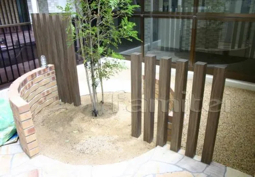 貝塚市　リフォーム庭　照明　目隠し角柱フェンス　シンボルツリー