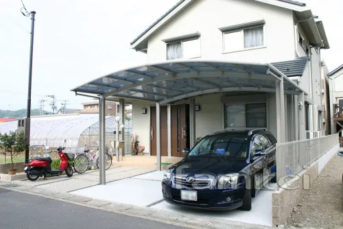京都市 オープン外構　カーポート　境界フェンス　テラス屋根