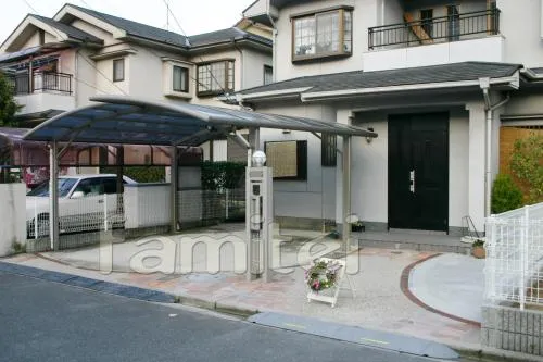 奈良市　リフォーム外構　　オープン　車庫 デザイン土間コンクリート