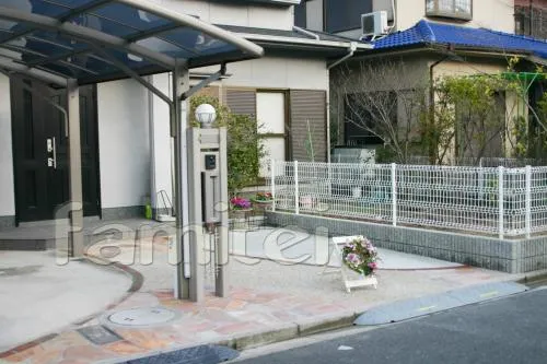 奈良市　リフォーム外構　　オープン　車庫 デザイン土間コンクリート
