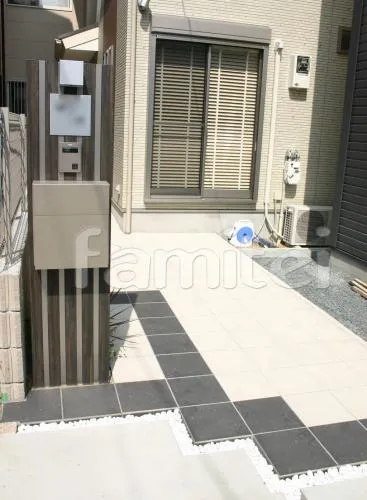 京都市オープン外構　機能門柱　タイル貼りアプローチ　郵便ポスト