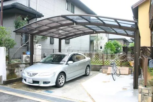 車庫リフォーム：増設　カーポート　自転車雨よけ屋根