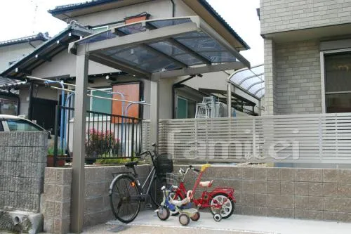 滋賀県安土町の新築オープン外構　デザイン門柱　ベランダ屋根