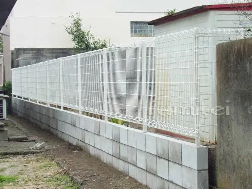 有田市のリフォーム工事　境界フェンス