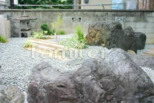 奈良県川西町のリフォーム外構　化粧ブロック　石 坪庭