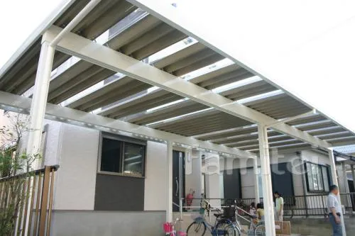 近江八幡市の新築オープン外構　土間コンクリート　カーポート　ガレージ倉庫
