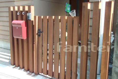尼崎市のリフォーム外構　木製門扉　目隠し角柱