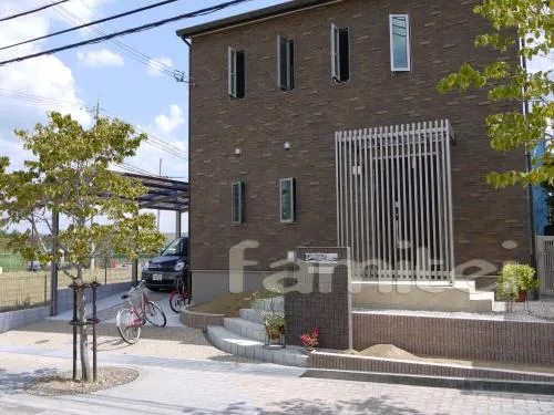三田市の新築オープン外構　サンルーム：フィリア　カーポート　郵便ポスト　