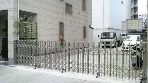 大阪市　境界フェンス　ゲート工事