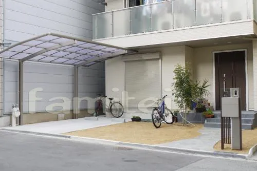 大阪市　オープン外構 シンプル 機能門柱 シンボルツリー　機能門柱　