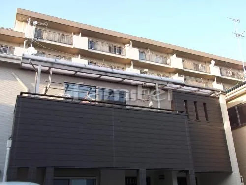 東大阪市　ベランダ屋根 ＴＯＥＸサンクテラス／柱なしサンクテラスＦ型２階ウィングタイプ 物干し