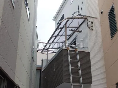 尼崎市　ベランダ屋根 レギュラーテラス屋根2階 洗濯物干し