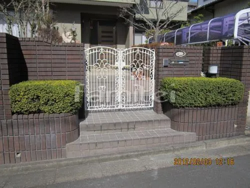 奈良市　門扉取替　やすらぎ門扉１型