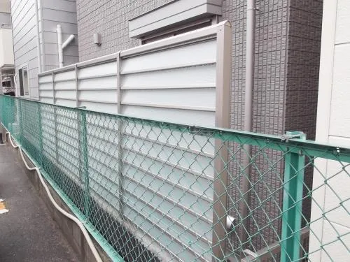 豊中市　機能門柱 アプローチ タイル貼　カーポート１台　採光目隠しフェンス塀
