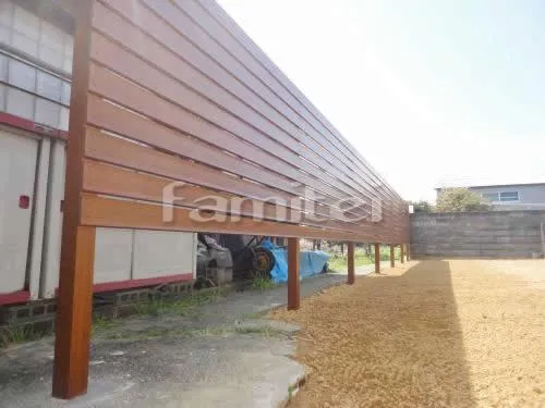 海南市　アプローチ　木製調アルミ角材　カーポート2台　目隠しフェンス塀