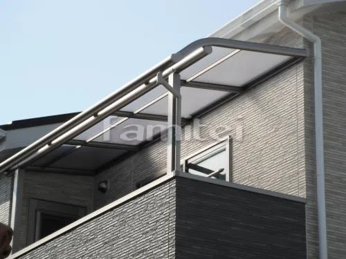 茨木市　機能門柱　アプローチタイル階段 手摺　テラス屋根2階
