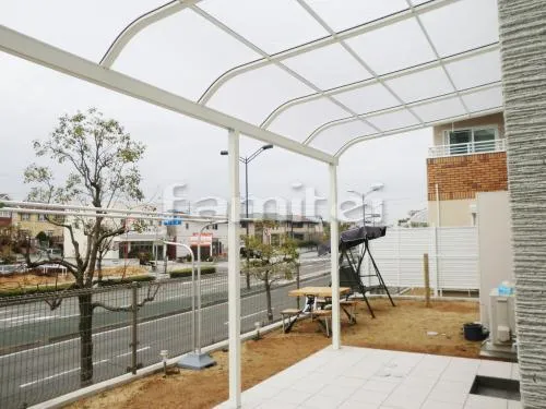 和泉市　カーポート プライスポート２台　レギュラーテラス屋根１階　タイルデッキ