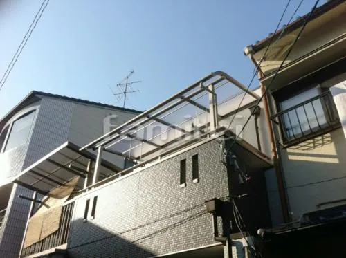 大阪市　ベランダ屋根 レギュラーテラス屋根２階 物干し