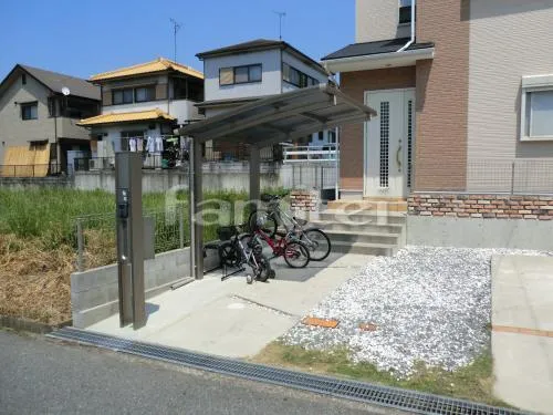 小野市　自転車置場屋根　プライスポートミニ　　土間コンクリート