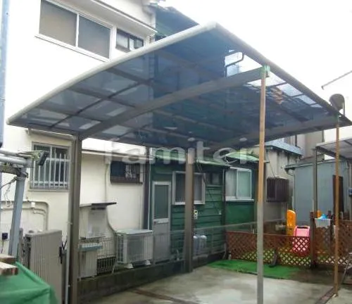 尼崎市 ベランダ屋根 レギュラーテラス屋根2階 竿掛け　カーポート プライスポート1台