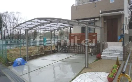 枚方市 カーポート プライスポート2台ワイド  パーゴラ風テラス屋根 ナチュレ 三協