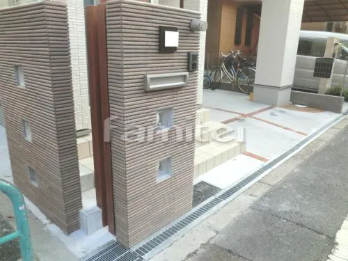 大阪市 新築オープン外構 ガラスブロック門柱 デザイン木製調アルミ角材75角