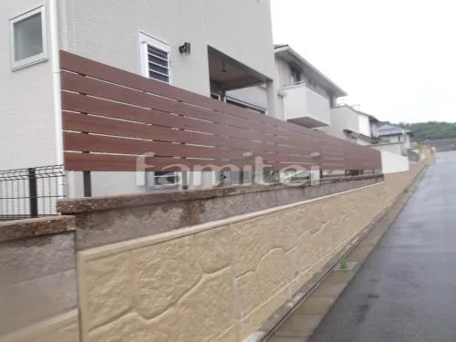 和歌山市 新築オープン外構 木の門柱 木製調アルミ角板 プランパーツ 芝生