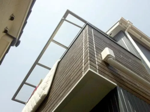 奈良市 カーポート プライスポート1台 ベランダ屋根 レギュラーテラス屋根２階 Ｆ型フラット屋根