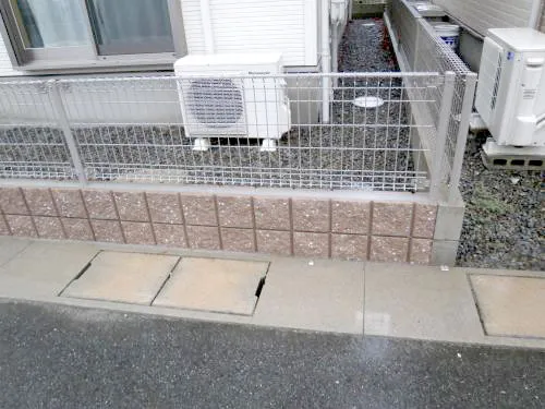 大和高田市 境界フェンス塀 境界フェンス ハイグリッドフェンスUF-8型 化粧ブロック シャモティ