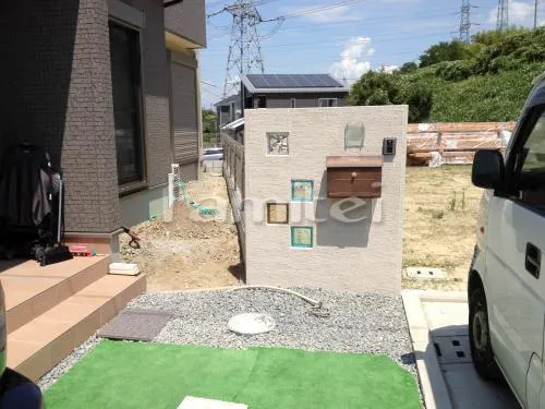 堺市 新築オープン外構 ガラスブロック門柱 塗り壁 ニュー美ブロ　