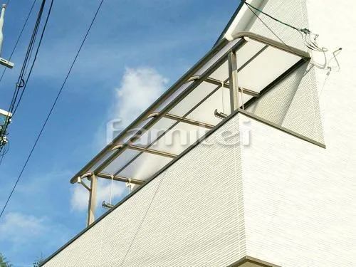 宇治市 エクステリア工事 ベランダ屋根 レギュラーテラス屋根 2階用 R型アール屋根 物干し