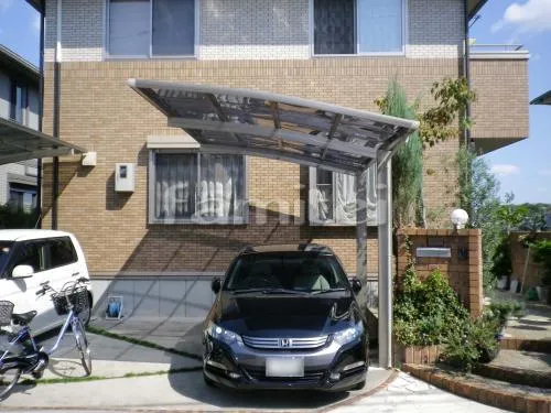 大津市 エクステリア工事 カーポート プライスポート １台用（単棟） Ｒ型アール屋根
