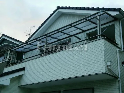 生駒市 エクステリア工事 ベランダ屋根 レギュラーテラス屋根 2階用 Ｒ型アール屋根 物干し