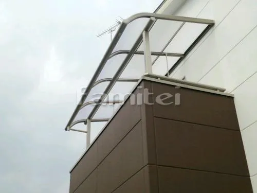 草津市 エクステリア工事 ベランダ屋根 レギュラーテラス屋根 2階用 Ｒ型アール屋根 物干し