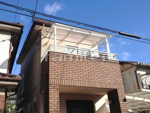 東大阪市 エクステリア工事 ベランダ屋根 レギュラーテラス屋根 2階用 R型アール屋根