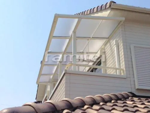 堺市中区 エクステリア工事 ベランダ屋根 フラットテラス屋根 2階用 F型 物干し