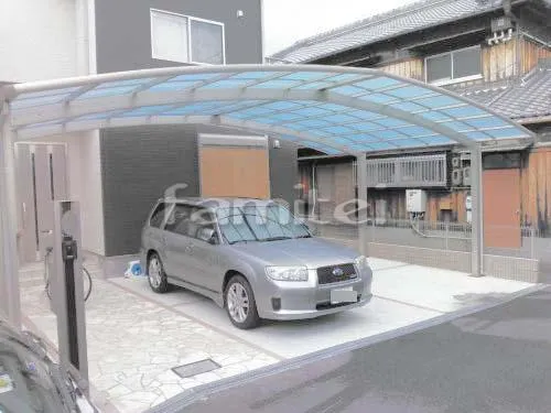 茨木市 エクステリア工事 カーポート YKKAP レイナポートグラン 横3台用(ワイド トリプル) R型アール屋根