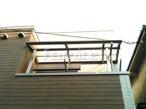 大阪市都島区 エクステリア工事 ベランダ屋根 レギュラーテラス屋根 2階用 R型アール屋根 物干し