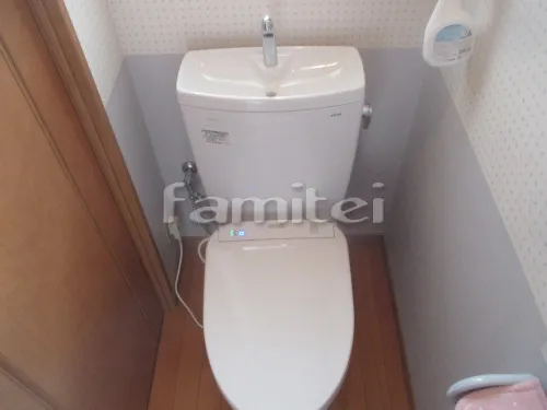 大阪市　水まわり工事　タンク式トイレ TOTO ピュアレストＱＲ ホワイト