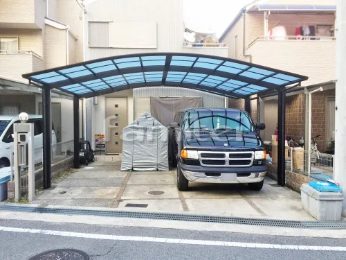 和泉市 エクステリア工事 カーポート YKKAP レイナポートグラン 横2台用(ワイド ツイン) R型アール屋根